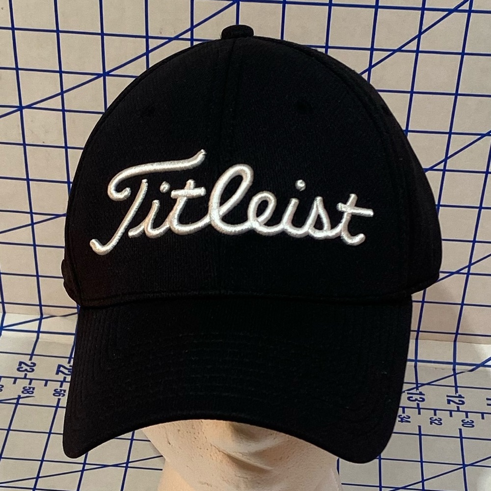 Titleist Timacuan by New Era Fitted Hat Small-Medium Black/White Golf